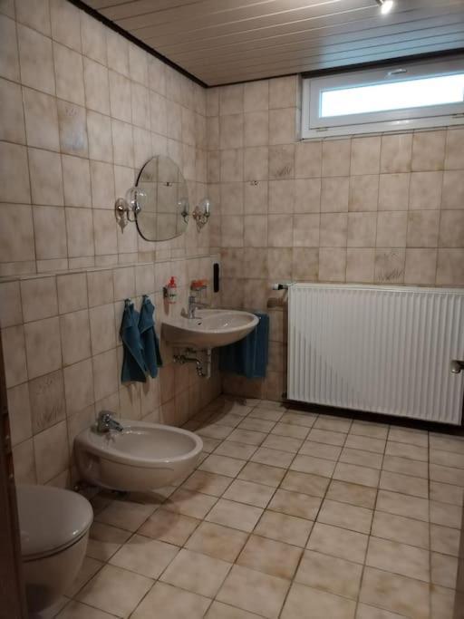 Ruhige Ferienwohnung Im Hunsrueck Hungenroth Exterior foto